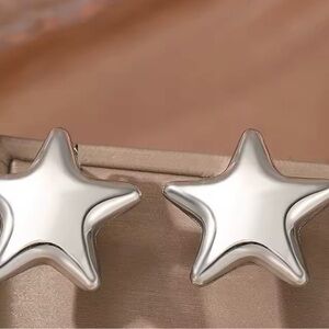 NEW Silver Star Earrings